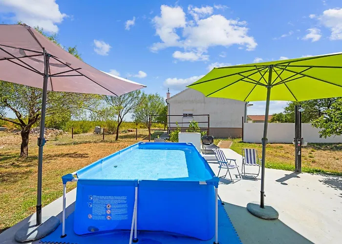 Cozy In Dragisici With Wifi Lejlighed