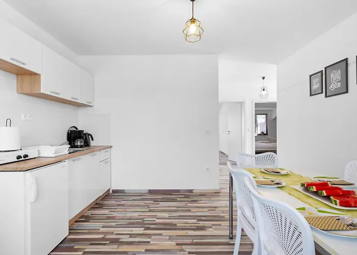 Apartman Cozy In Dragisici With Wifi Mala Cista